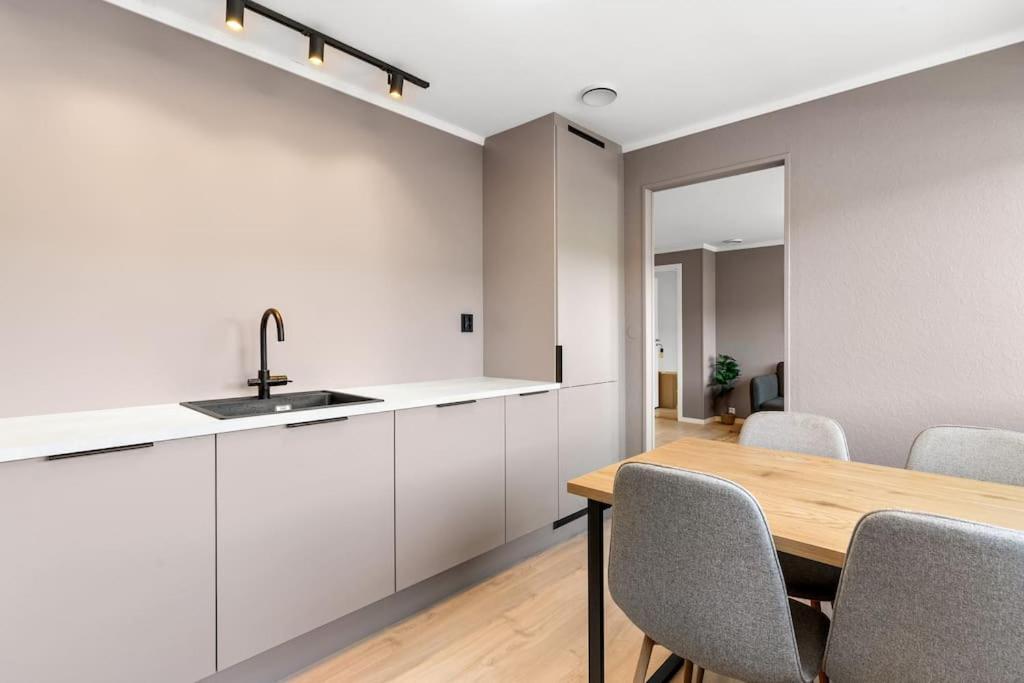 Fully Furnished Close To Technology Park And Uni *